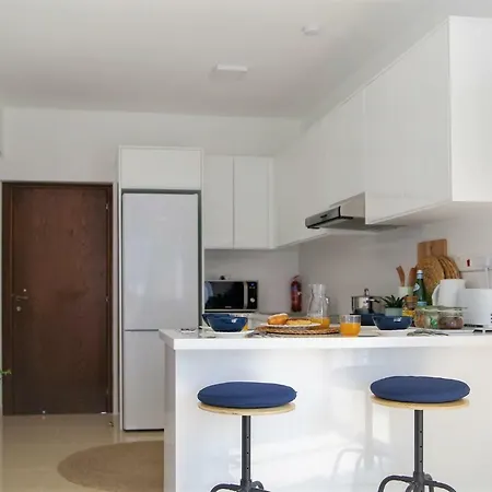 Phaedrus Living: Seaside Luxury Flat Lighthouse 68 *