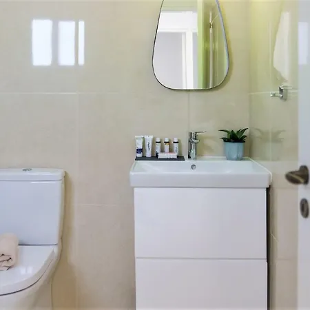 Phaedrus Living: Seaside Luxury Flat Lighthouse 68 Appartamento Paphos