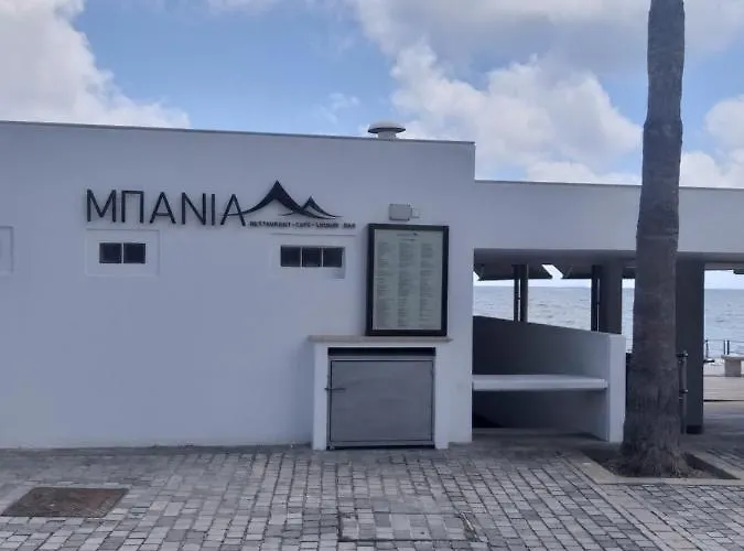 Daire Phaedrus Living: Seaside Luxury Flat Lighthouse 68