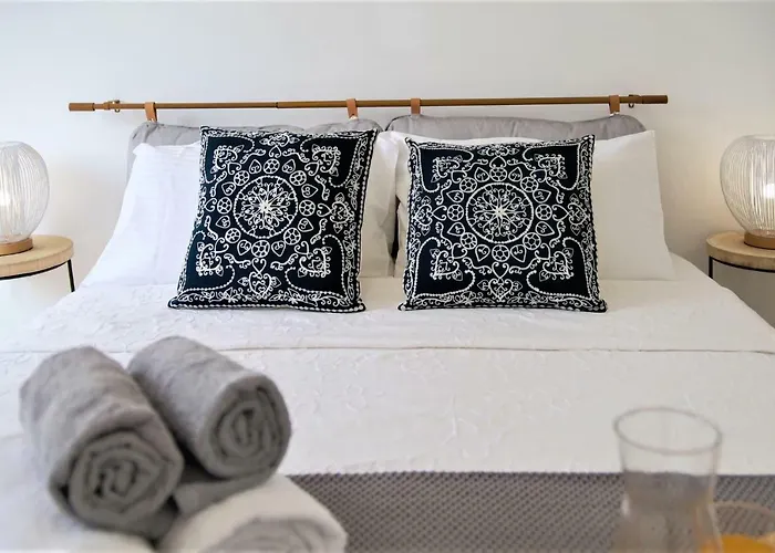 Phaedrus Living: Seaside Luxury Flat Lighthouse 68 Daire